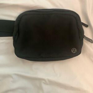 Lululemon belt bag 1L